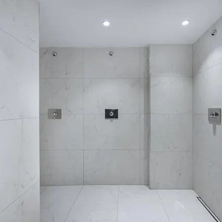 Luxueux 3 A Avec Piscine Et Salle De Sport - Fr-1-569-31