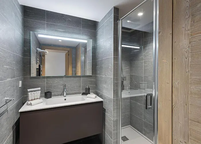 Apartment Luxueux 3 A Avec Piscine Et Salle De Sport - Fr-1-569-31 *